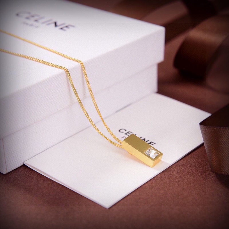 Ce**e necklaces